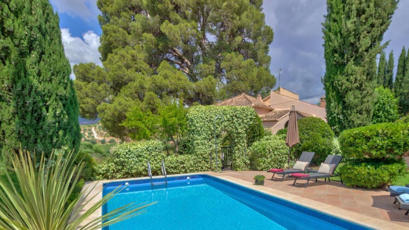 Cortijo El Pino Retreat Albunuelas
